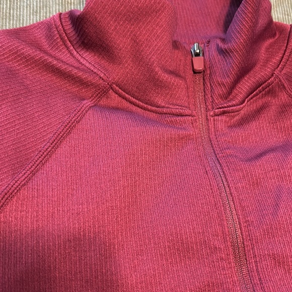 Fabletics zip up - Picture 2 of 4